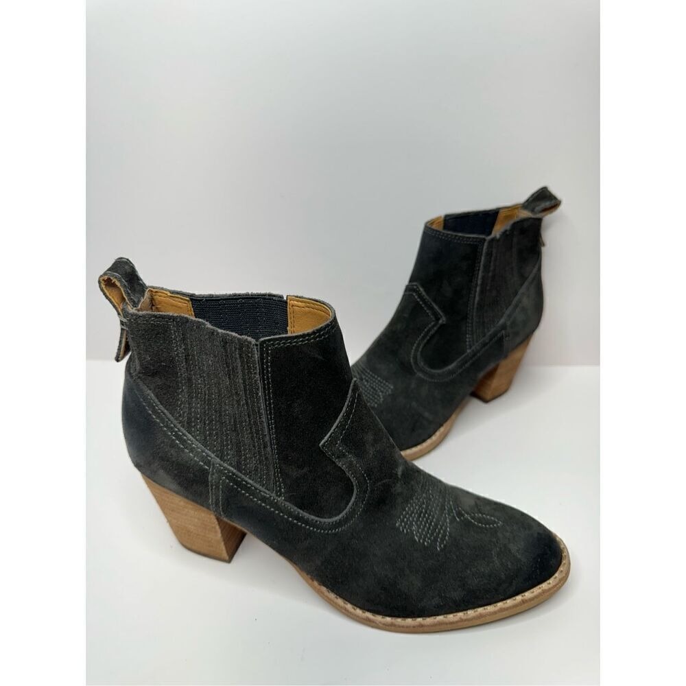 Dolce Vita Suede Western Ankle Boots Distressed Pointed Toe Block Heel Size 8